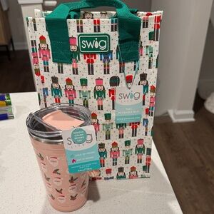 Swig Life Holiday Tumbler and Bag Set - Pink and Green
